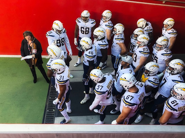 与之相比 与之相比